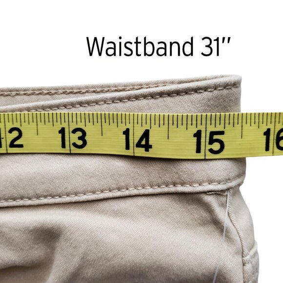 DKNY NWT Bermuda Shorts Chino Tan Color Brushed Cotton Bland Stretchy Size 4 - Picture 8 of 12